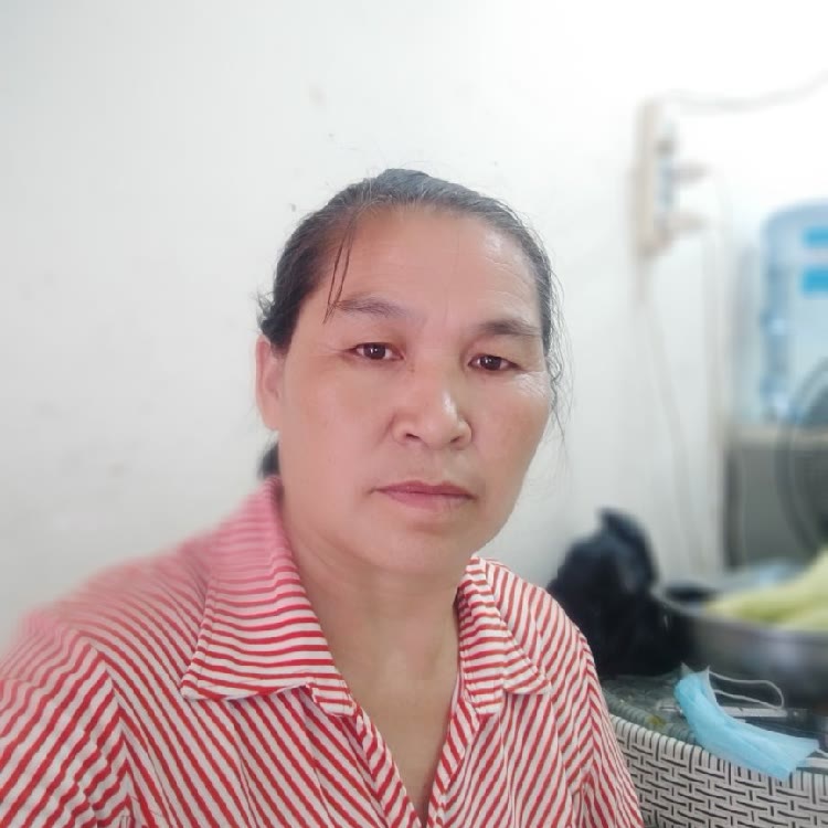 菊姐（带小孩）