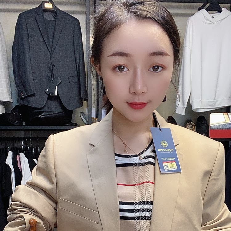 主小雨大牌男装