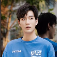 黄小明