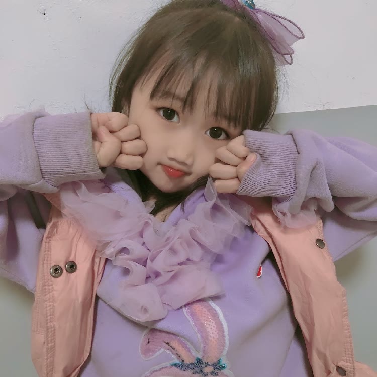 小美手势舞