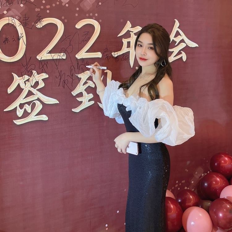 小大人童装娜娜～