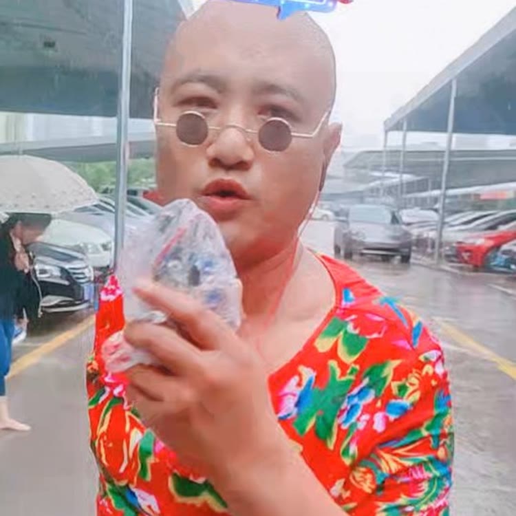 郑渝栋二手车