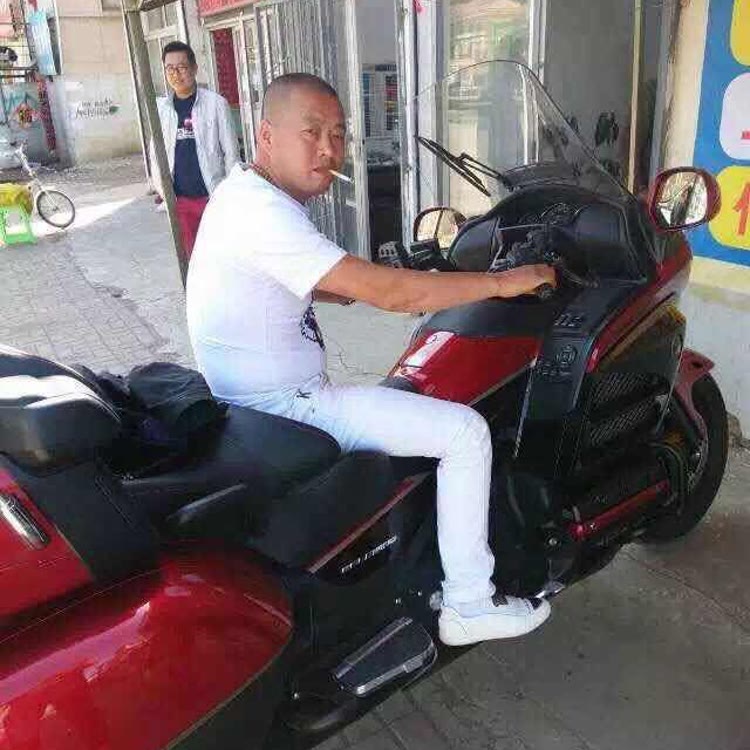 东北蛇哥（義）