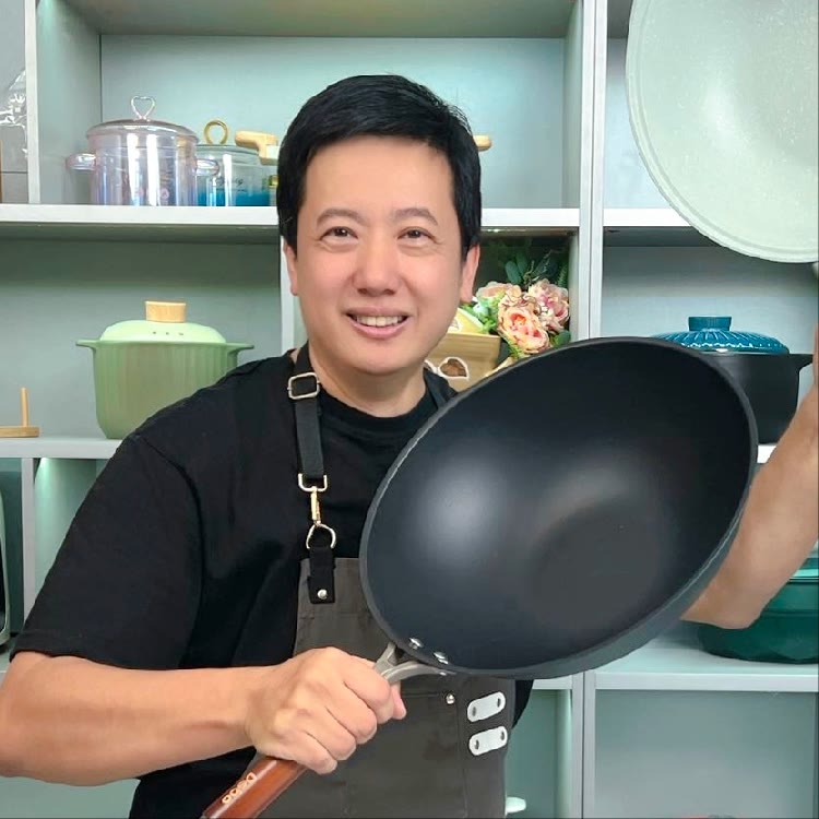 明月的锅锅