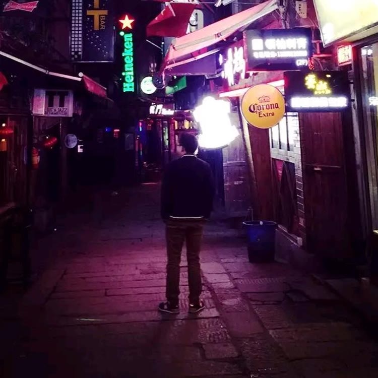 夜班财经