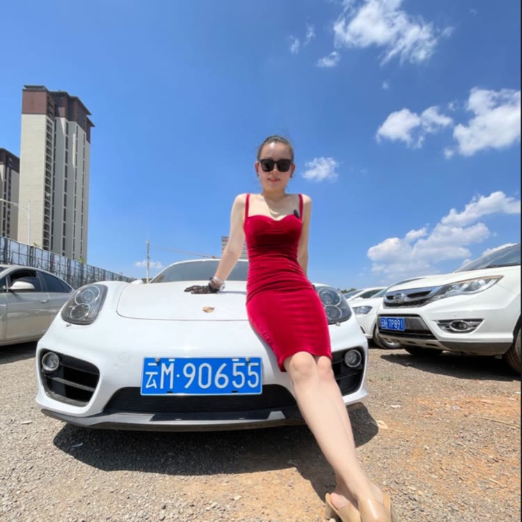 小婆娘二手车～昆明