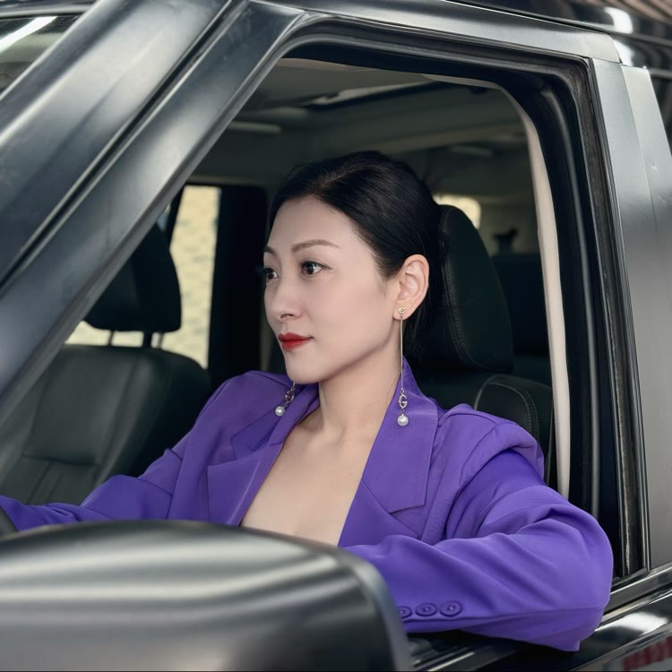 忠利诚二手车丹姐