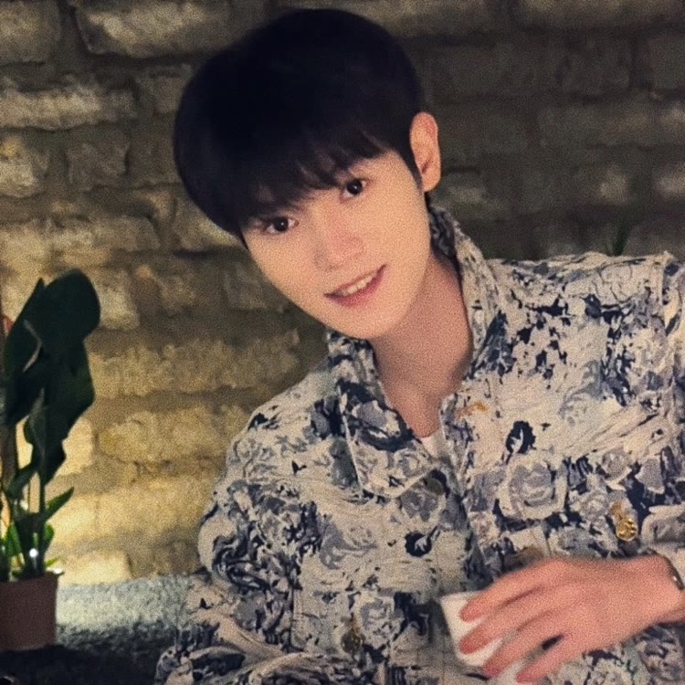 陈嘉惟很爱媛媛