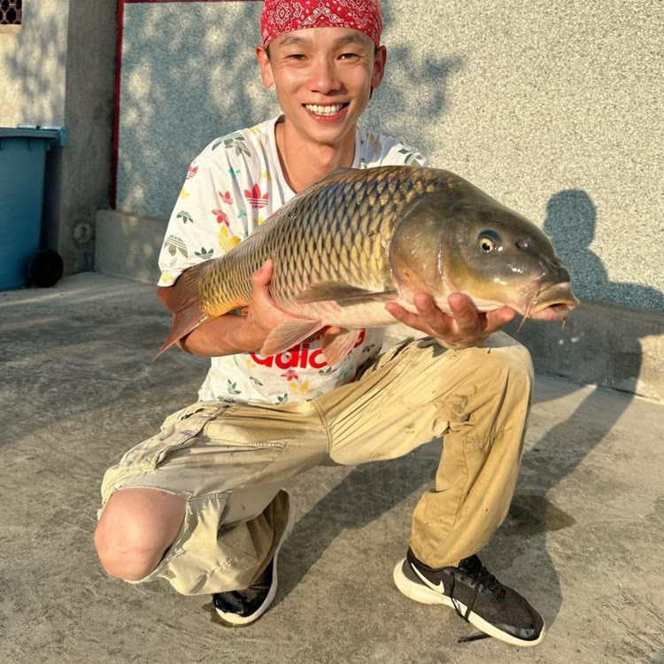 王小宝户外钓鱼