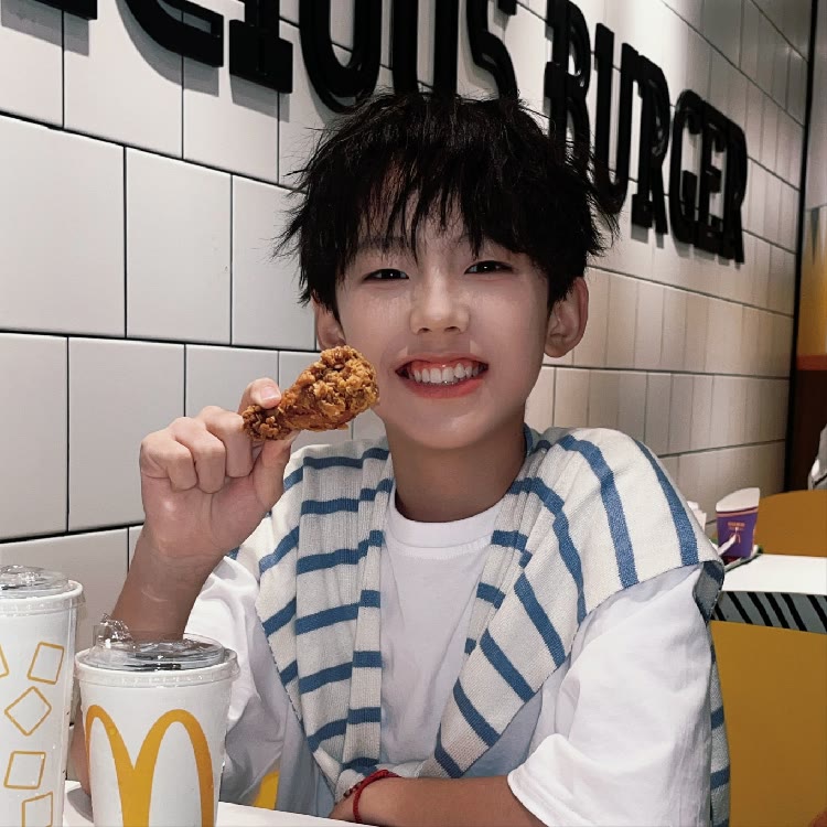 张嘉懿Austin