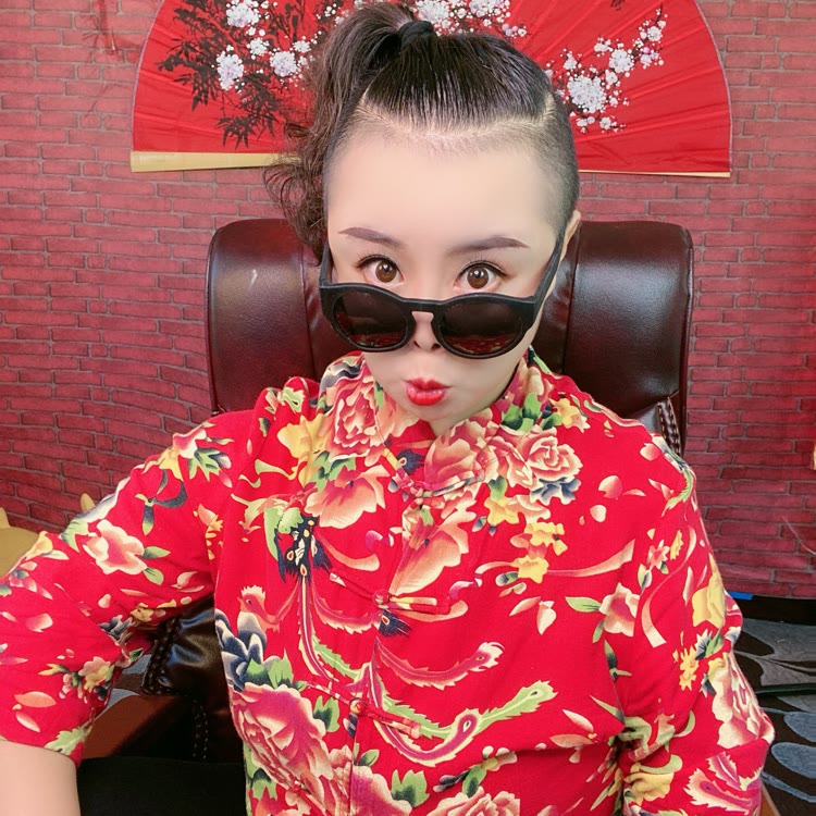 🇨🇳胡小妖🔥爱谁谁