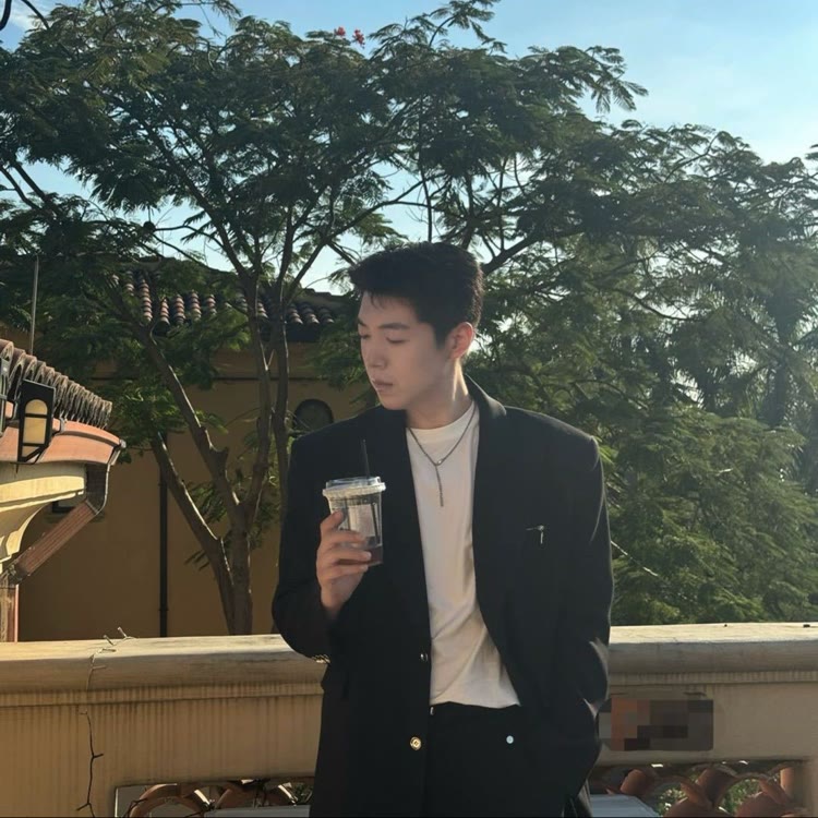 张诗博（记录美好生活）
