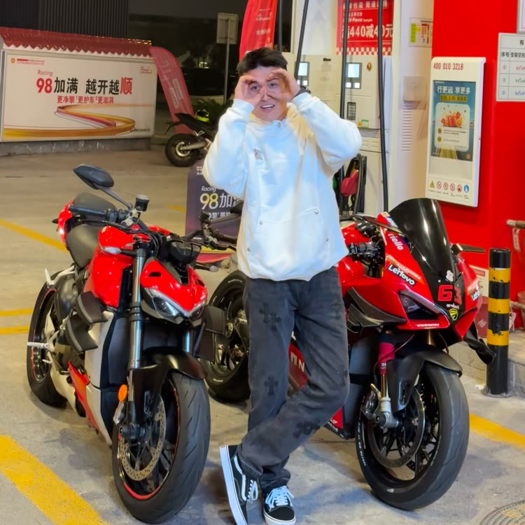 陈飞🇨🇳（丝滑哥）