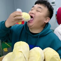 榴莲大叔（胖吨吨）