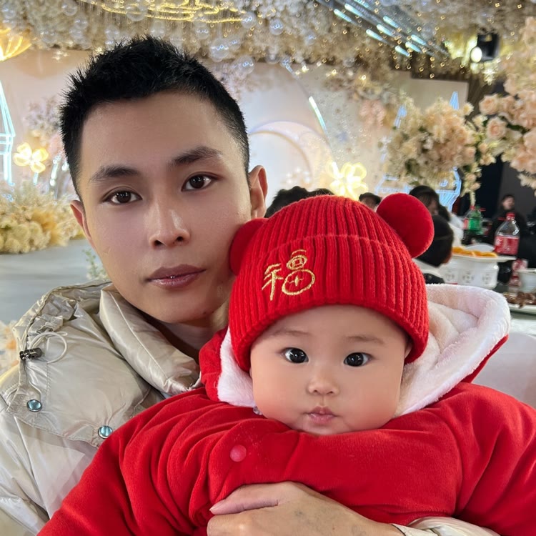 潞潞的果果无依无靠