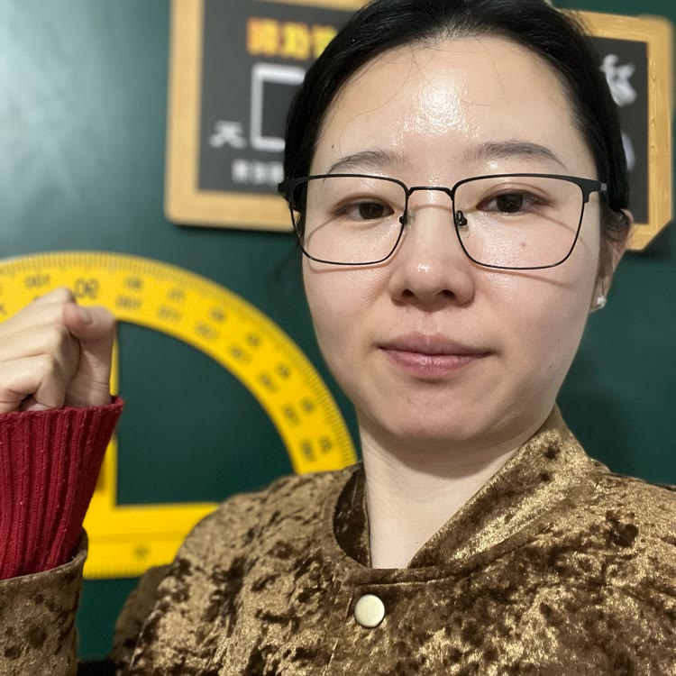 讲高考的卢老师
