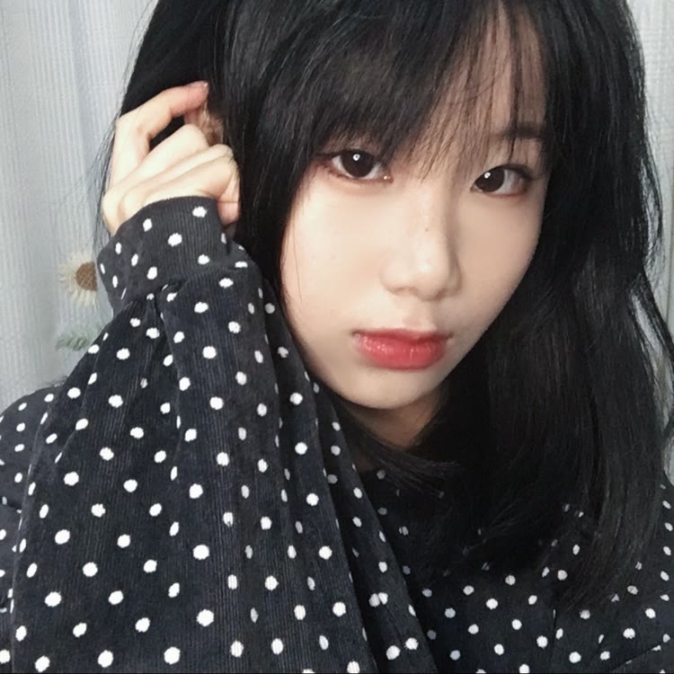 杨梦凡.−
