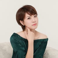 朱霞