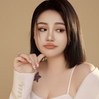 张小花🤍【九尾狐】