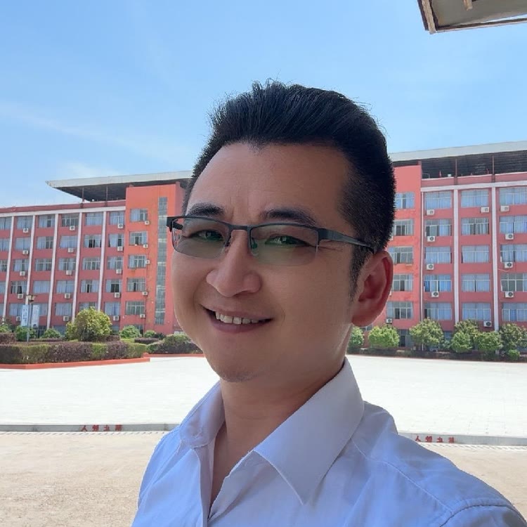 教语文的黄老师