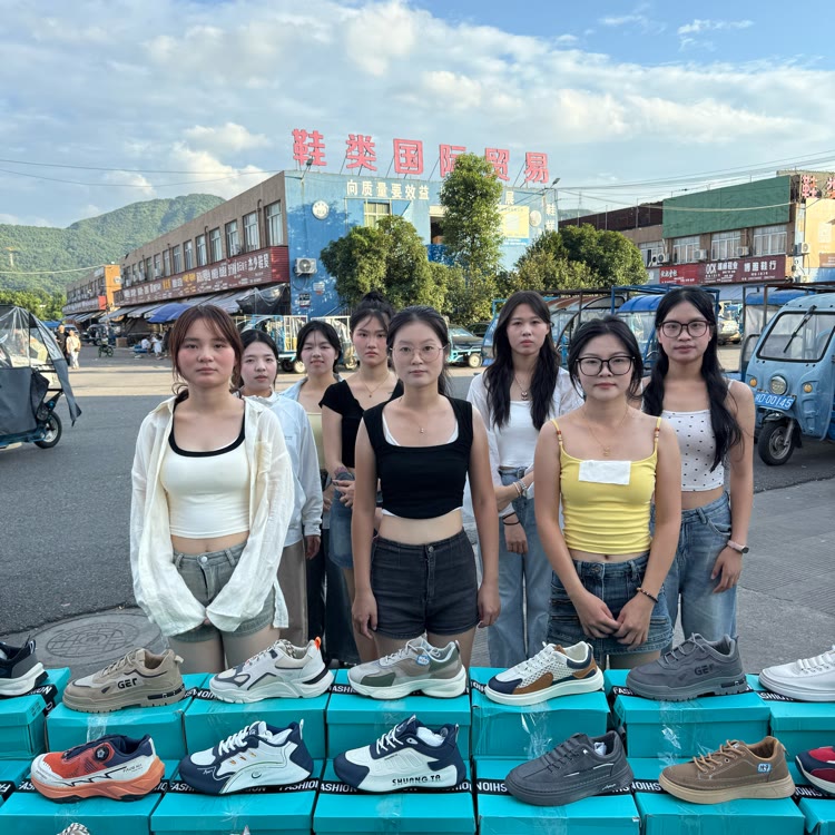 黄.老.板.无人不知