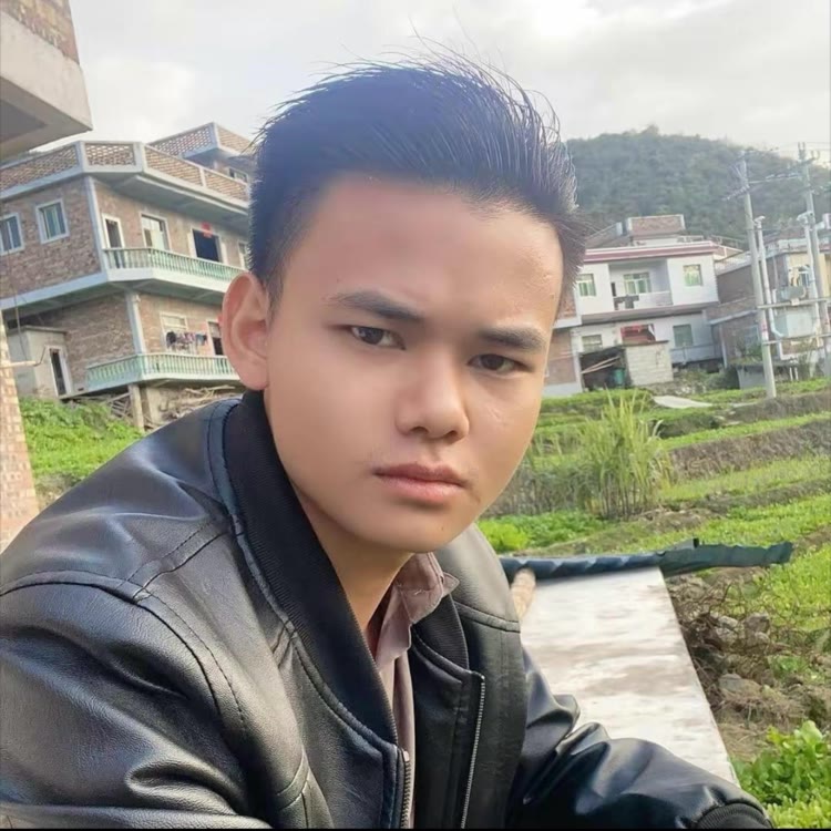 韦支书（收女主播）