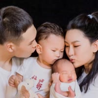 快手母婴排行榜第4名赵苏比,新榜指数896.5333231096839,新增作品数1,播放数415.77w,点赞数9.4w,评论数2529,分享数8236,新增粉丝数5137,累计粉丝数197.5w