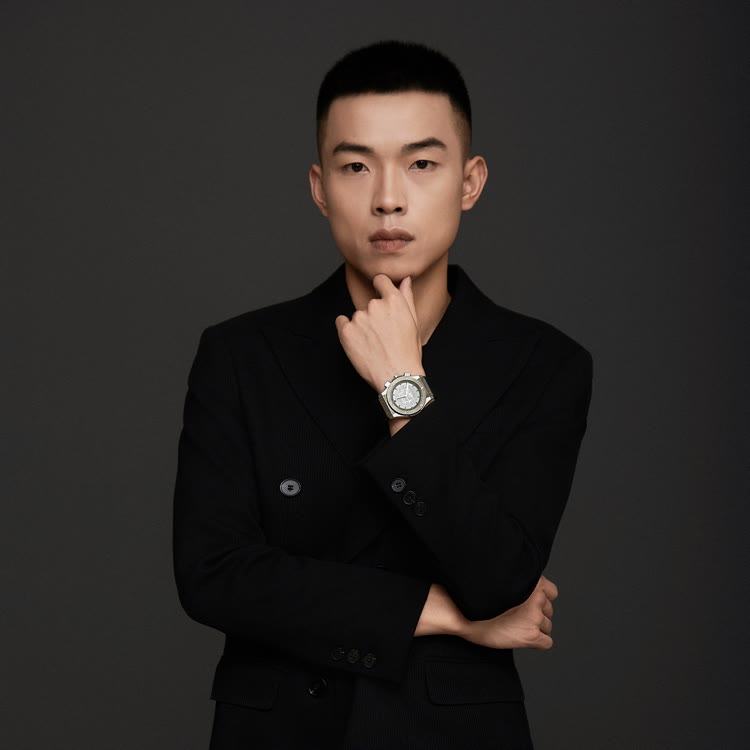 快手游戏排行榜第9名樊二娃【629】,新榜指数920.4958005283338,新增作品数1,播放数143.44w,点赞数4.38w,评论数6246,分享数752,新增粉丝数3.94w,累计粉丝数1080.1w