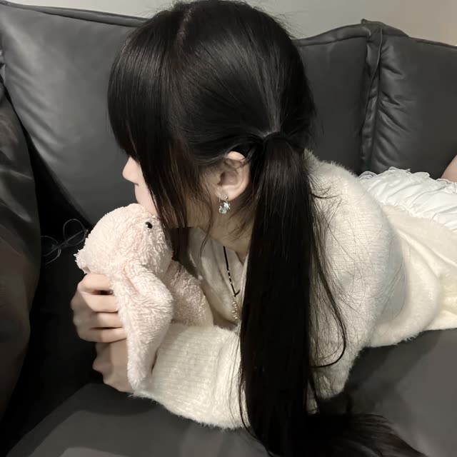 我的付出不需要回赠 如果有天我消失在你的生活里了 你还能想起来我就当你还我了